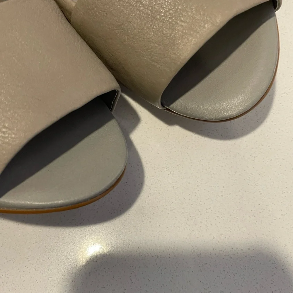 Banana Republic Taupe Leather Peep-Toe Wedges